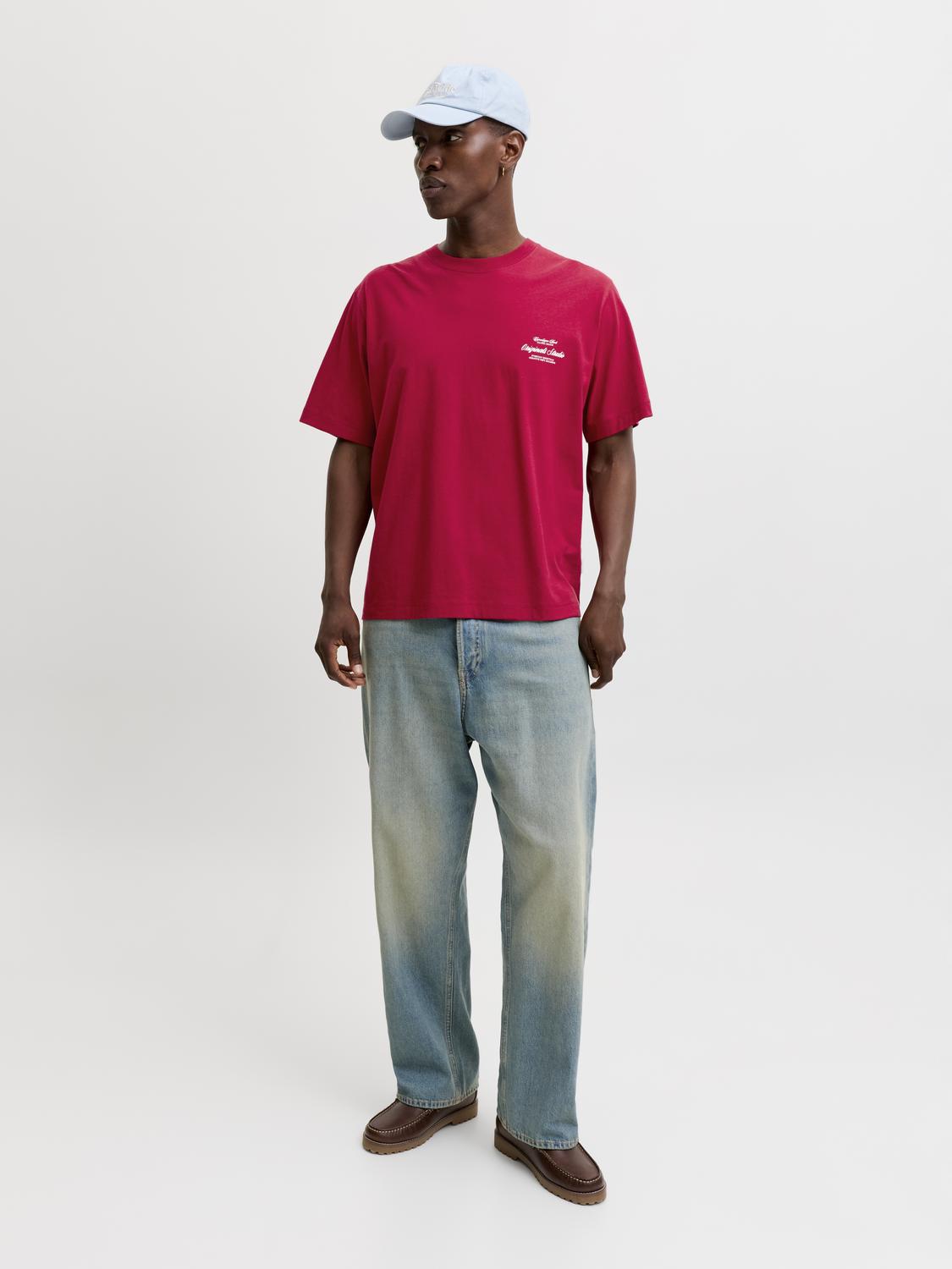 model_shot-front_full